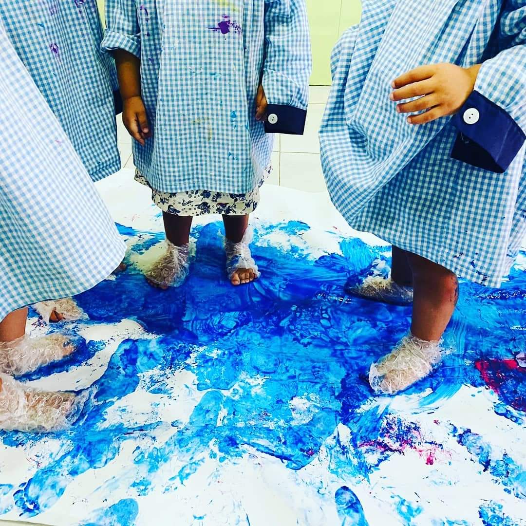 Niños desarrollando confianza en CEI Petits 2